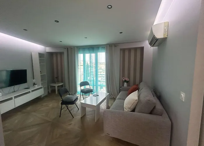 B018-bright With Balcony - Croisette Cannes