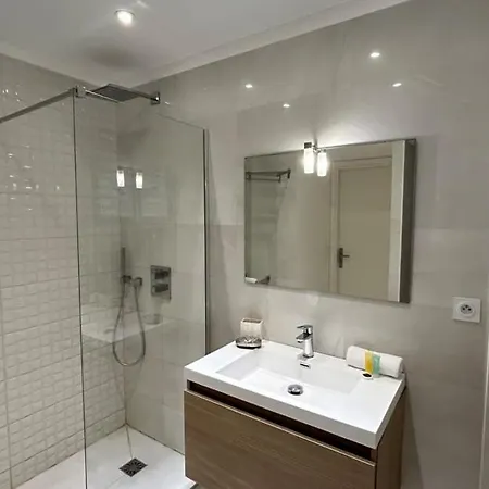 B018-bright With Balcony - Croisette Holiday home *