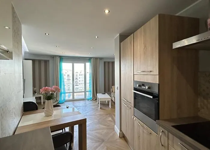 Tatil Evi B018-bright With Balcony - Croisette
